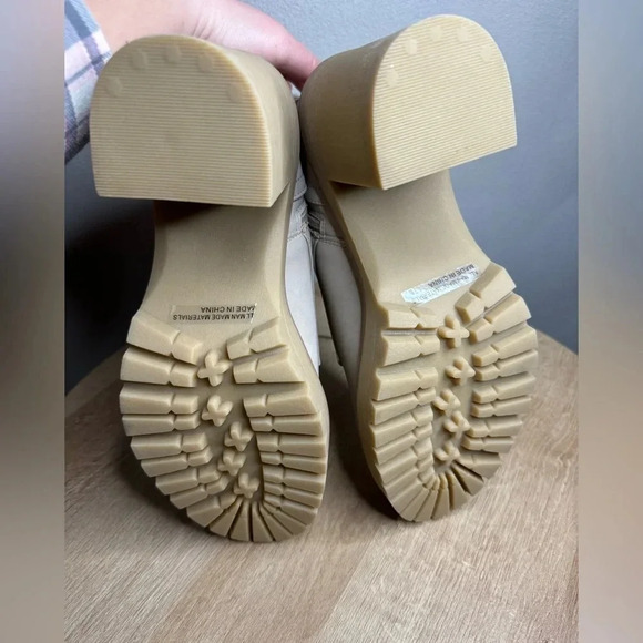 DV by Dolce Vita Chunky Heel boots - Picture 6 of 7